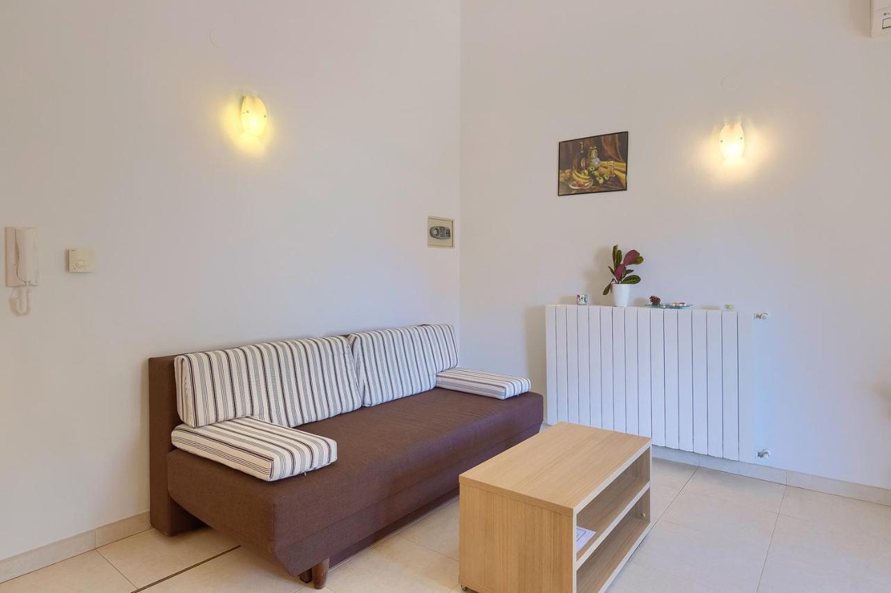 Apartments Boris 771 Fažana Esterno foto