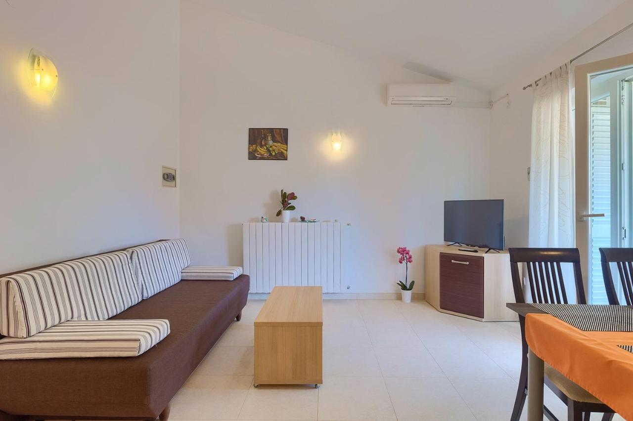 Apartments Boris 771 Fažana Esterno foto